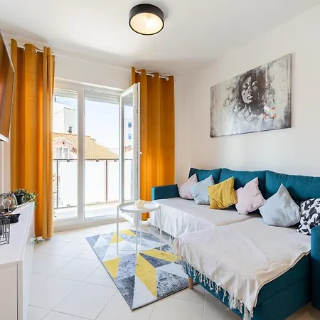 Cosy Terrano -free Private Parking Διαμέρισμα
