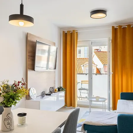 Cosy Terrano -free Private Parking Διαμέρισμα *